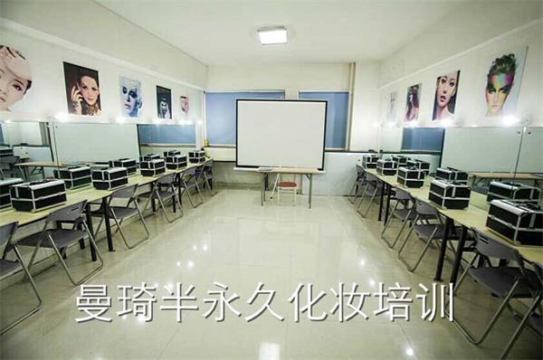 �Ͳ��������y������Ӗ(x��n)�W(xu��)У�Æ���