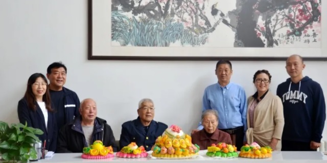 ��ϵ��ꖹ�(ji��) ��ů�����ġ� ꐼt��У�L��ꖹ�(ji��)ǰϦ�����˂���ȥ���ۻ��G�G��