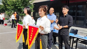 �H���wУ����(j��ng)��(gu��)�H늸�(j��ng)�W(xu��)Ժ�_(k��i)�W(xu��)�ˆ���