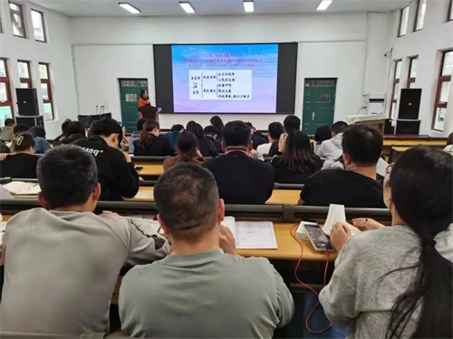 �R�������I(y��)�еȌ��I(y��)�WУ�̌WҎ(gu��)������