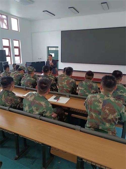 �R�����ɇ�(gu��)�������W(xu��)У�̹���ô����