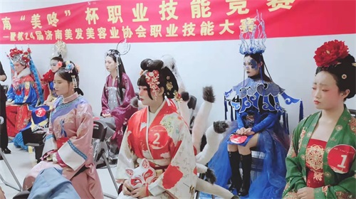 ��(j��)���������컯�y���׌W(xu��)Ժ�ڝ�(j��)�����I(y��)���ܴ�ِ�@���ИI(y��)�I(l��ng)܊���Q̖ 