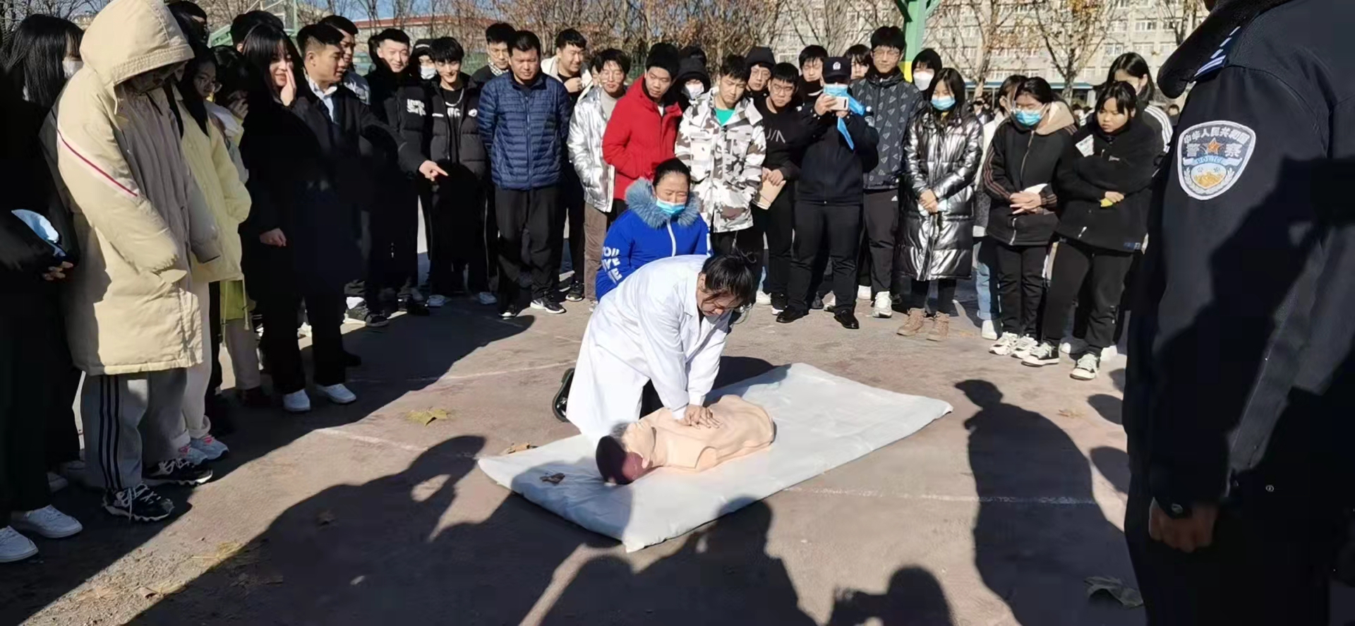 山東力明技工學(xué)校秋季消防演習(xí)逃生演練活動(dòng) 山東力明技工學(xué)校秋季消防演習(xí)逃生演練活動(dòng)