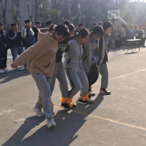 �����\(y��n)�� Ȥζ���ʝ�(j��)�ϑ�(y��ng)�ü��g(sh��)�W(xu��)У�e�еڶ���Ȥζ�\(y��n)�ӕ�