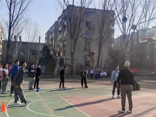 �����\(y��n)�� Ȥζ���ʝ�(j��)�ϑ�(y��ng)�ü��g(sh��)�W(xu��)У�e�еڶ���Ȥζ�\(y��n)�ӕ�