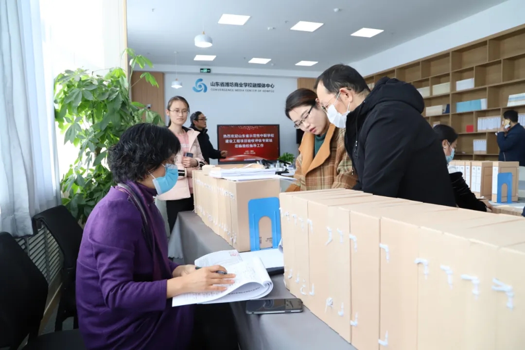 �����}���\������l(f��)չ��ʡ�����d���ҽM��ɽ�|ʡ�H���̘I(y��)�W(xu��)Уʡʾ��У���O(sh��)�Ŀ�M(j��n)������u��