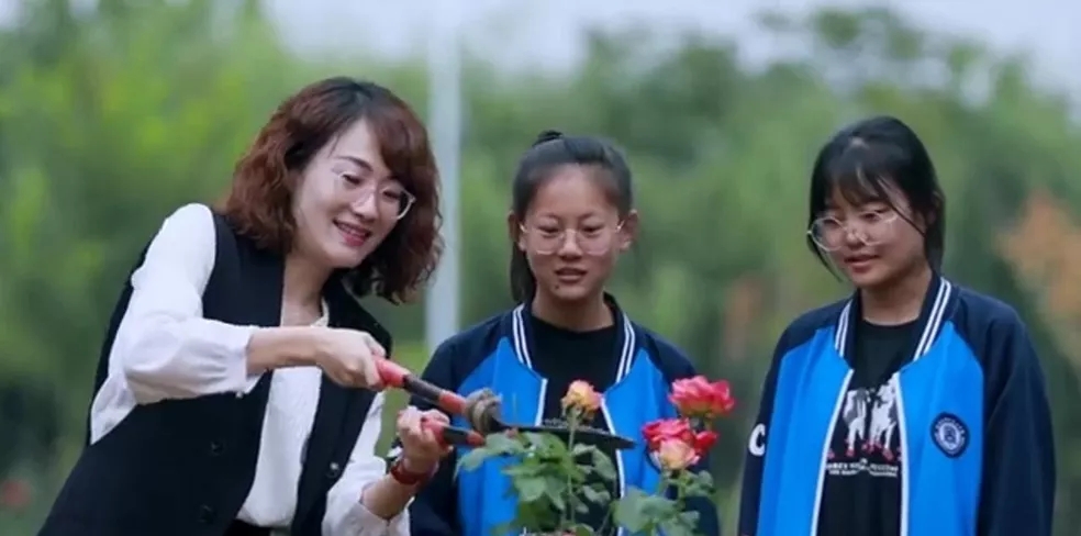 �����ĞH�̡�ɽ�|ʡ�H���̘I(y��)�W(xu��)У��ȫ���I(y��)ԺУ�ڄ�(d��ng)������(j��ng)�(y��n)������(hu��)�������Ͱl(f��)��