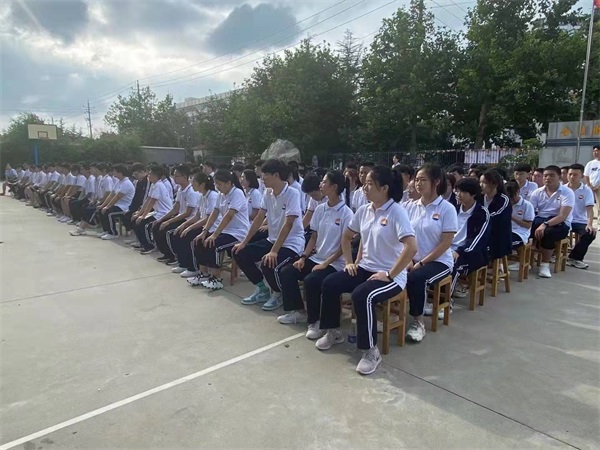 �����й��h�����WУ��������