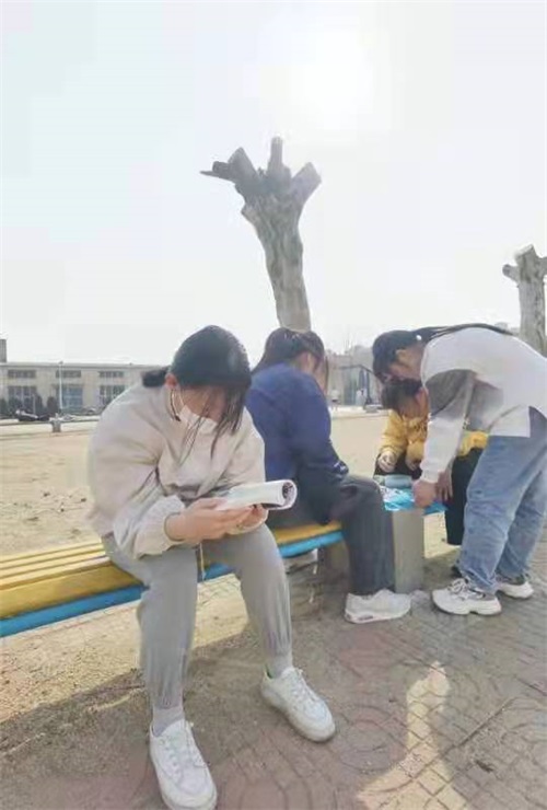 ɽ�|���ڵV�I(y��)���F(tu��n)�߼������W(xu��)У����ЩУ�@������