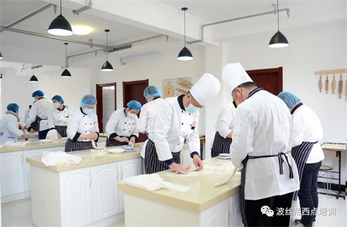 ���������ӡ������z��ꐼt��У�L��������ʿһ�О���^(q��)һ�������ˆT��ȥ�������ˮ�