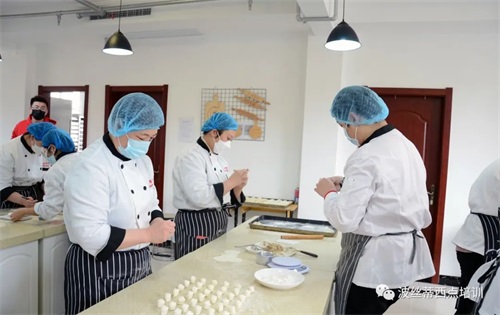 ���������ӡ������z��ꐼt��У�L��������ʿһ�О���^(q��)һ�������ˆT��ȥ�������ˮ���