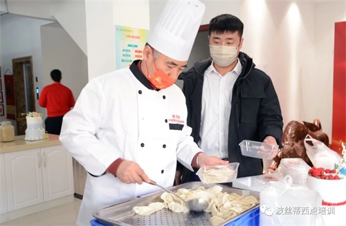 ���������ӡ������z��ꐼt��У�L��������ʿһ�О���^(q��)һ�������ˆT��ȥ�������ˮ���