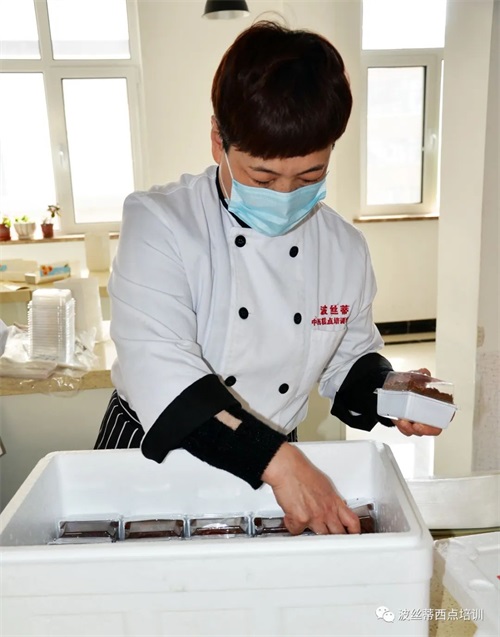 ��ů���ߡ��������z��ꐼt��У�L��������ʿ����^(q��)���t(y��)�o��������־Ը����ȥ���c����������~���¾���ɐ۵��ˣ�