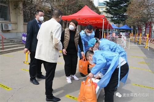 ��(zh��n)���ۡ��؄١����z��ꐼt��У�L(zh��ng)�����Є�(d��ng)�^�m(x��)��ͬ�đ�(zh��n)���ߡ����҂��Ĳ�ȱϯ��