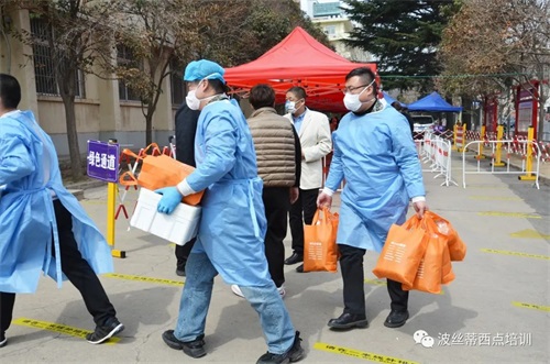 ��(zh��n)���ۡ��؄١����z��ꐼt��У�L(zh��ng)�����Є�(d��ng)�^�m(x��)��ͬ�đ�(zh��n)���ߡ����҂��Ĳ�ȱϯ��