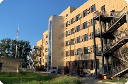 ɽ�|�ۿڹ��̸߼������W(xu��)У�F·�������������