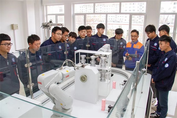 ΢ɽ�h�I(y��)�������ČW(xu��)У2022��������(ji��n)��