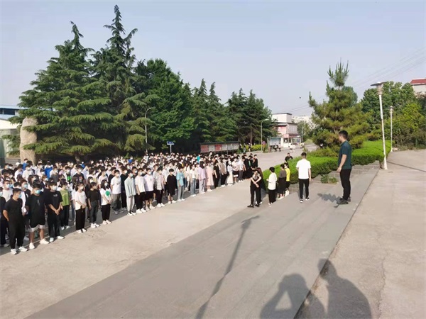 ɽ�|���������W(xu��)У�M���W(xu��)���߿��w�z