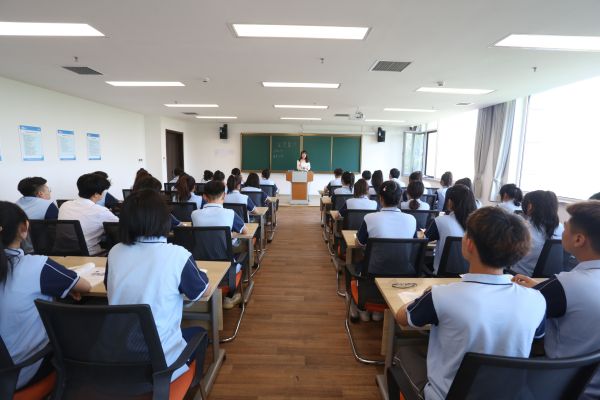 ��(j��)��ꖹ��I(y��)�еȌ��I(y��)�W(xu��)У�����(y��n)����