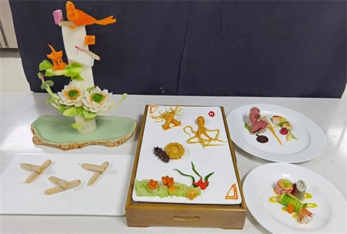 ����(sh��)�`���ƴ�������p�_(d��)��(bi��o)��ɽ�|ʡ�H���̘I(y��)�W(xu��)У�_չ��ĩ���������_(d��)��(bi��o)���(d��ng)