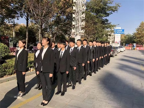 ��(j��)�����y���׌W(xu��)У�_�O(sh��)����Щ���y�n����