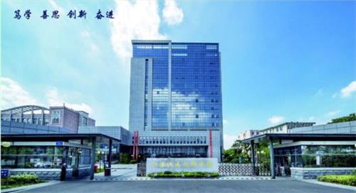 �W(xu��)���޵ČW(xu��)У����Щ�� 